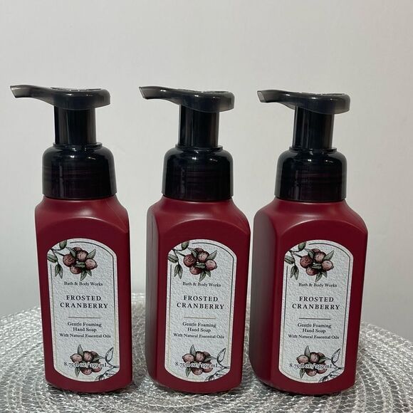 BBW Frosted Cranberry Foaming Hand Soap Set of 3 NWT - Picture 1 of 2